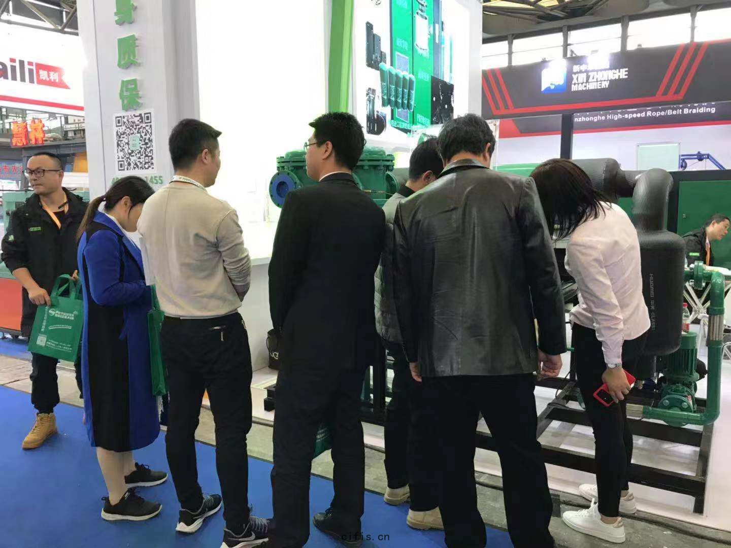 薩震(zhèn)節能空壓(yā)機