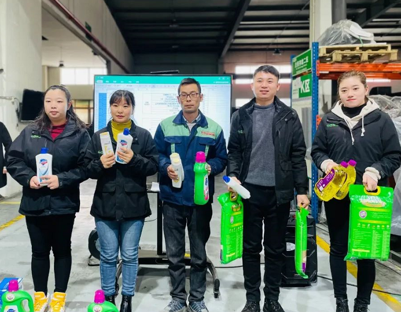 薩震(zhèn)智(zhì)能節能空(kōng)壓機1月-2月(yuè)積(jī)分(fēn)頒(bān)獎典(diǎn)禮