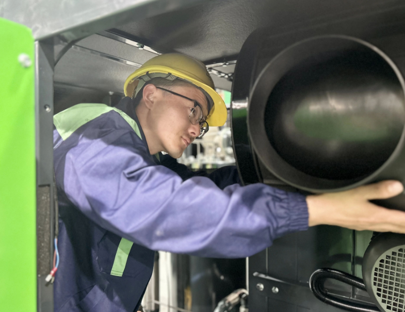 上海薩震(zhèn)節能空壓機廠房