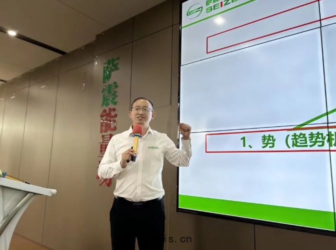 薩震(zhèn)節能(néng)空壓機(jī)總經理程紅星(xīng)